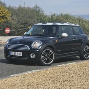 Mini One 1.6 gasolina 120 CV Negro