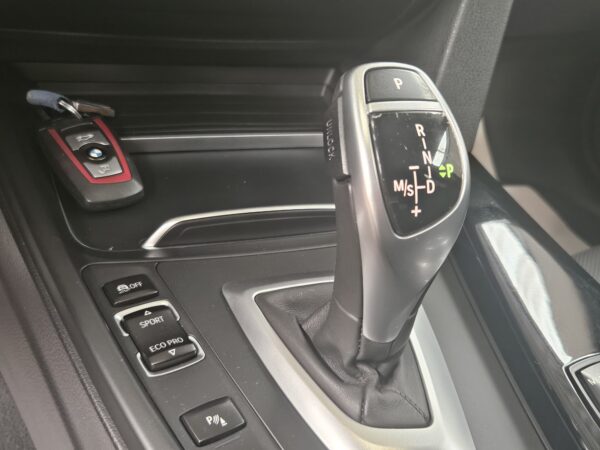 BMW 320DA SPORT LINE - Imagen 12