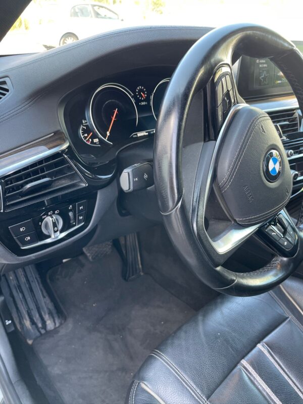 BMW 520D, Automatico, Luxury Line, 2018, 190CV - Imagen 9