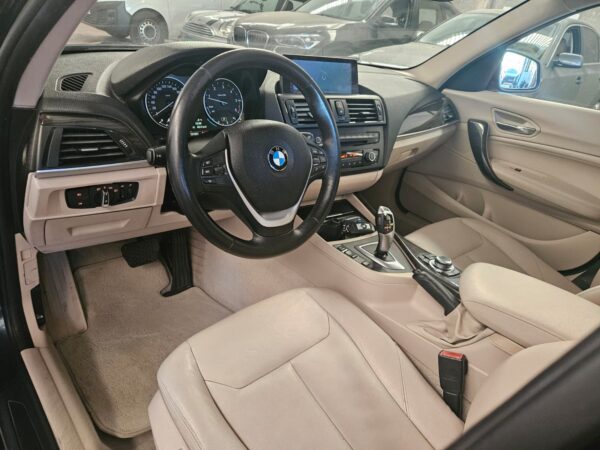 BMW 118d Automático, 2012, 151.000 km certificados, mantenimiento recién hecho - Imagen 5