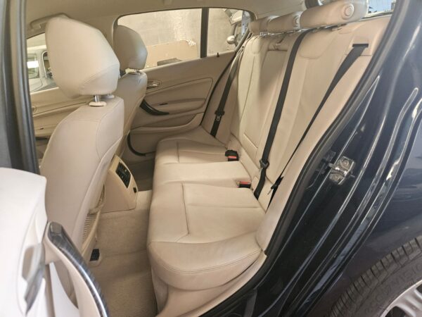 BMW 118d Automático, 2012, 151.000 km certificados, mantenimiento recién hecho - Imagen 4