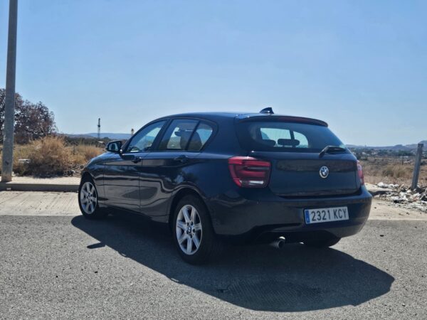 BMW 118d Automático, 2012, 151.000 km certificados, mantenimiento recién hecho - Imagen 9