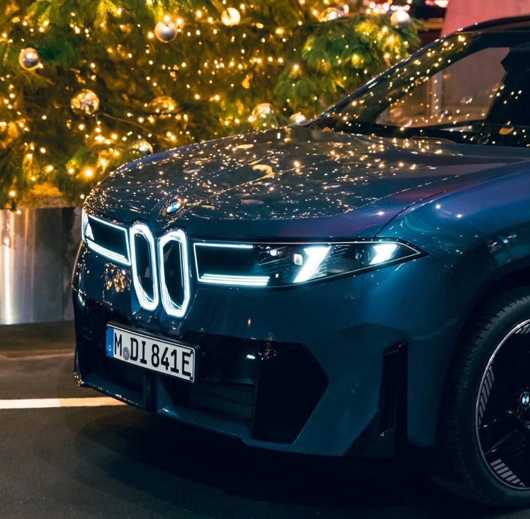 Feliz Navidad desde Xdrive Automoción 🎄Tu mejor Taller de BMW Alicante Numero 1!